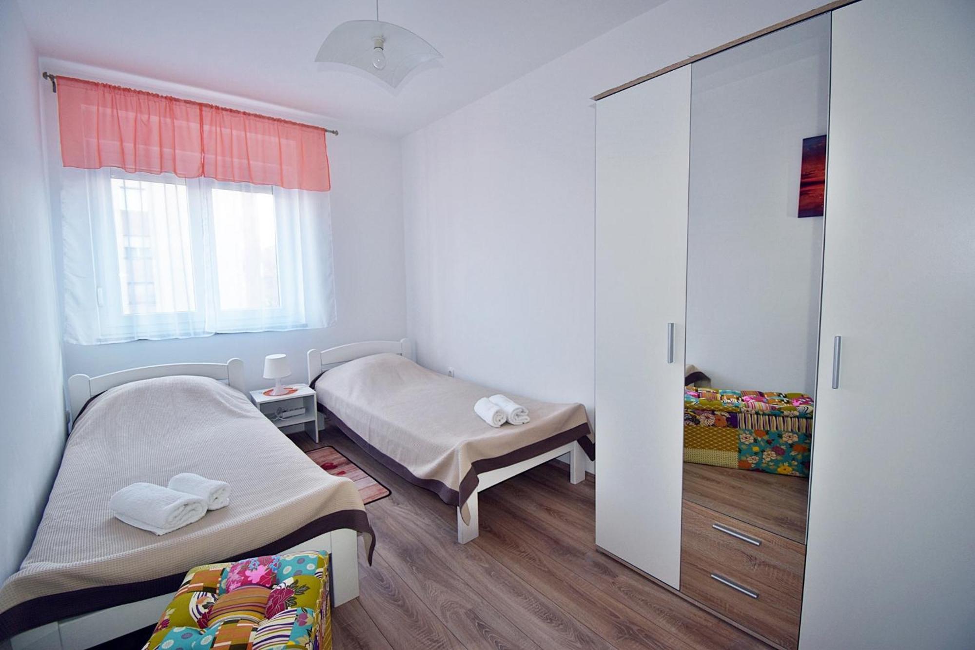 Apartment Navy Near The Beach Пула Екстериор снимка