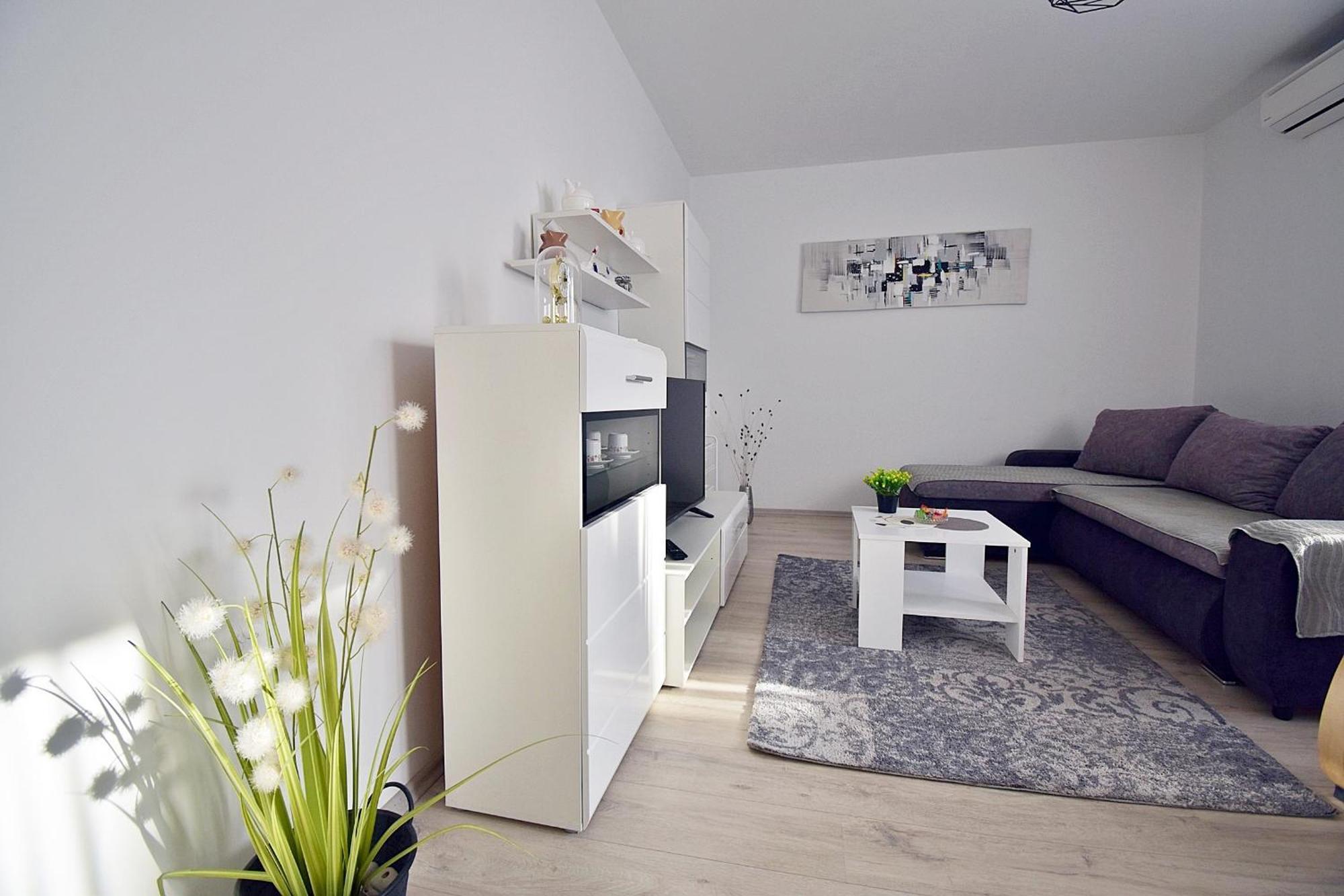 Apartment Navy Near The Beach Пула Екстериор снимка